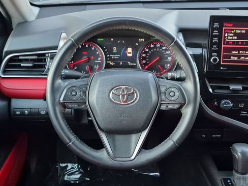 Used 2022 Toyota Camry XSE FWD image 13