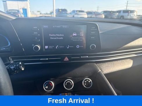 Used 2024 Hyundai Elantra SE FWD image 6