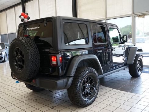 Used 2024 Jeep Wrangler Unlimited AWD/4WD image 16