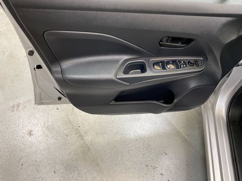 Used 2025 Nissan Versa S w/ Trunk Package FWD image 19