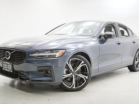 Certified 2024 Volvo S60 B5 Ultimate image 2