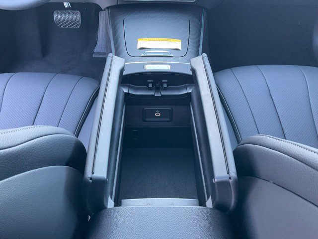 Used 2025 Mercedes-Benz E 350 4MATIC Sedan image 26