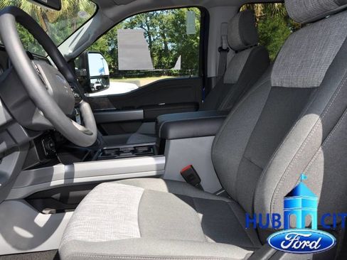 New 2026 Ford F250 XLT w/ XLT Premium Package image 10