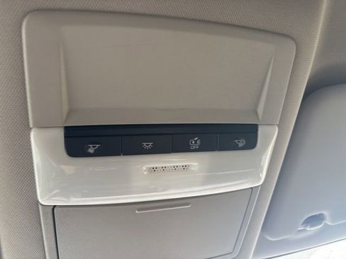 Used 2023 Nissan Rogue S image 34