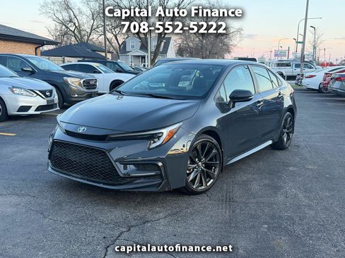 Used 2025 Toyota Corolla SE FWD image 1