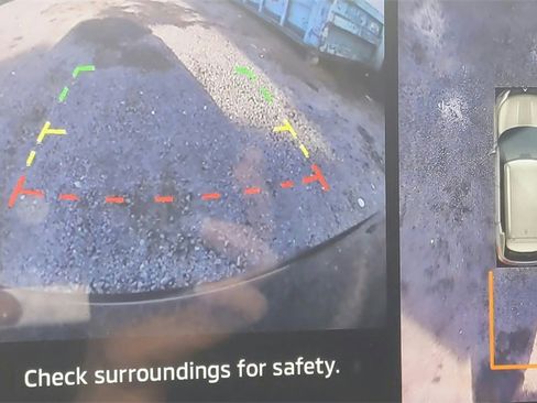 Used 2023 Mitsubishi Outlander SE image 23