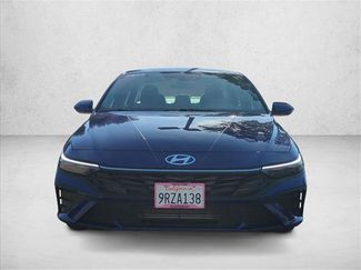 Certified 2025 Hyundai Elantra SE video 2