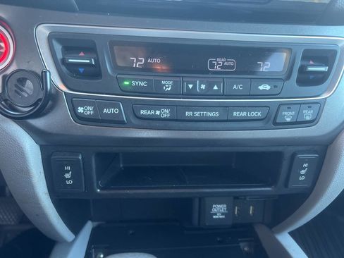 Used 2017 Honda Pilot EX-L image 11