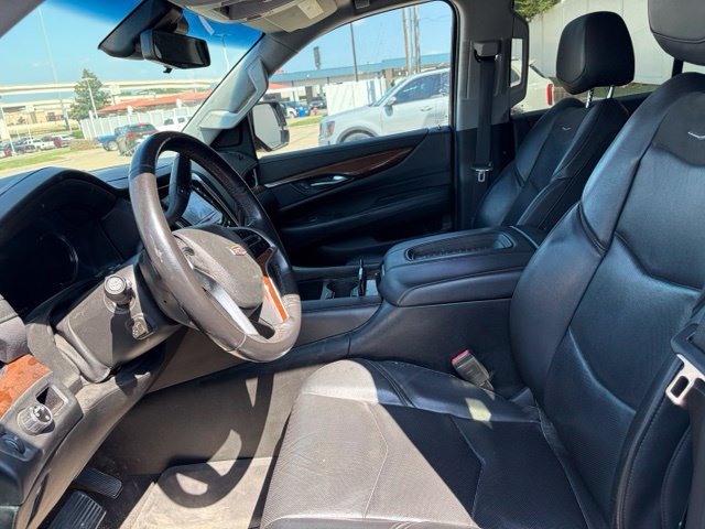 Used 2019 Cadillac Escalade Premium Luxury RWD image 10
