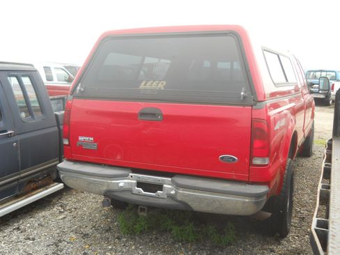 Used 1999 Ford F250 XLT AWD/4WD image 4