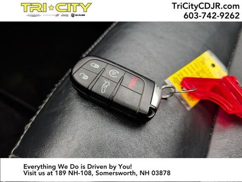 Used 2014 Dodge Charger SXT Plus image 34