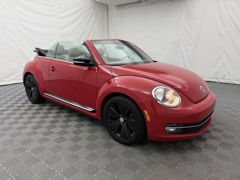 Used 2013 Volkswagen Beetle 2.0T image 3