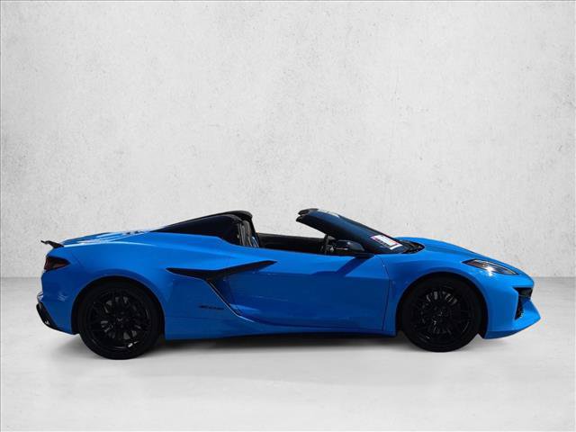 Used 2024 Chevrolet Corvette Z06 w/ Stealth Interior Trim Package RWD image 4