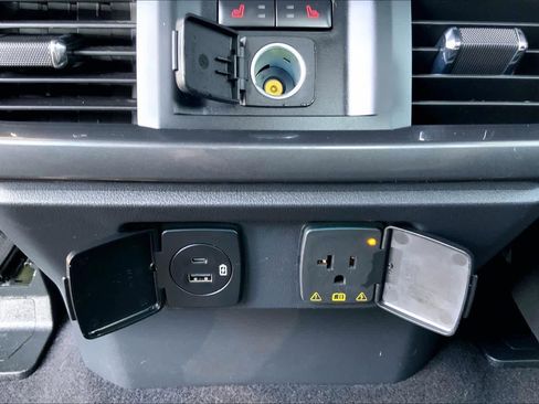 Used 2023 Ford F150 Lariat w/ Equipment Group 502A High image 33