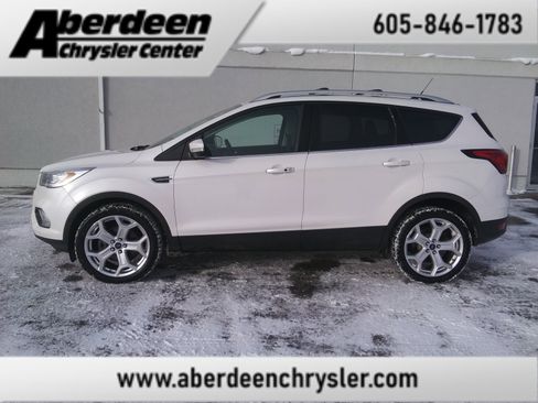 Used 2019 Ford Escape Titanium image 1