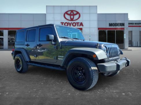 Used 2016 Jeep Wrangler Unlimited Sport w/ Quick Order Package 24S AWD/4WD image 8