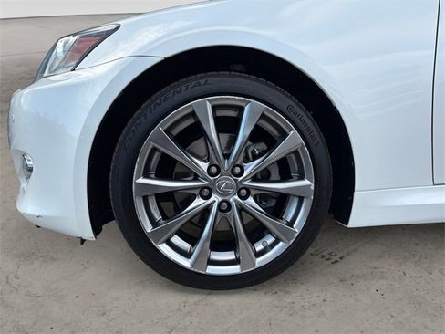 Used 2013 Lexus IS 250C image 9