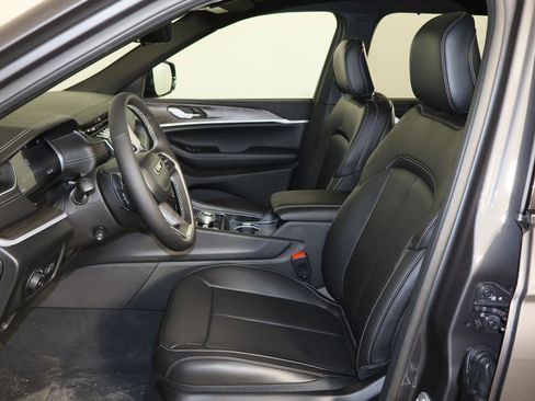 New 2025 Jeep Grand Cherokee L Limited image 15