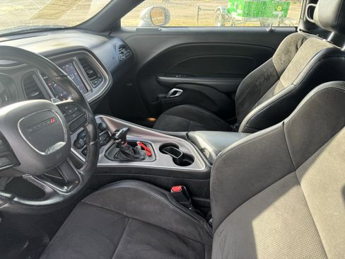 Used 2022 Dodge Challenger GT w/ Plus Package image 11