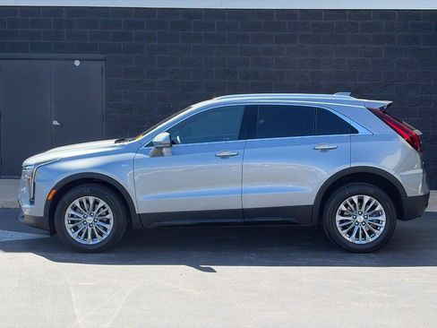 Used 2024 Cadillac XT4 Premium Luxury AWD/4WD image 5