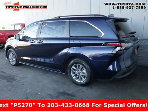 Certified 2024 Toyota Sienna XLE image 8