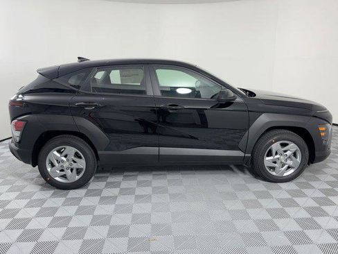 New 2026 Hyundai Kona SE image 8