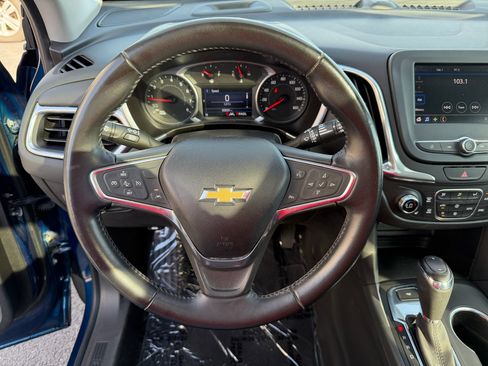 Used 2020 Chevrolet Equinox LT image 25