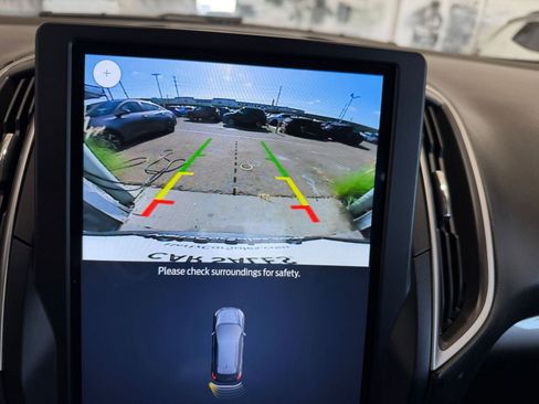 Used 2023 Ford Edge SEL image 17