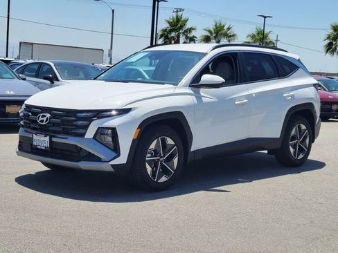 Certified 2026 Hyundai Tucson SEL FWD image 2