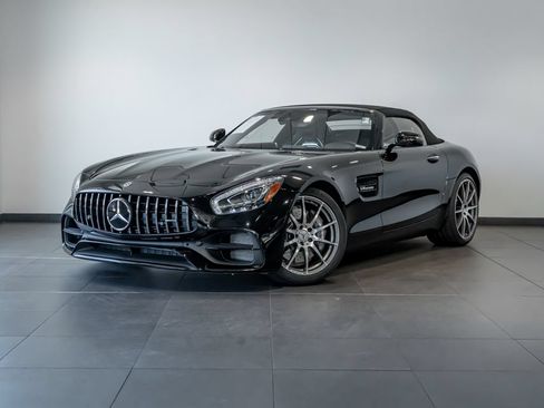 Used 2018 Mercedes-Benz AMG GT Roadster image 1
