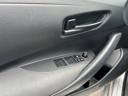 Used 2024 Toyota Corolla LE FWD image 11