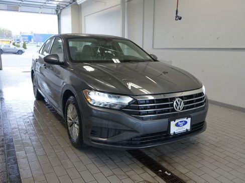 Used 2019 Volkswagen Jetta S w/ Driver Assistance Package FWD image 17