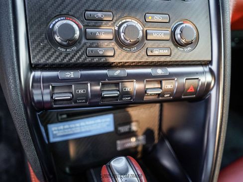 Used 2016 Nissan GT-R Premium AWD/4WD image 43