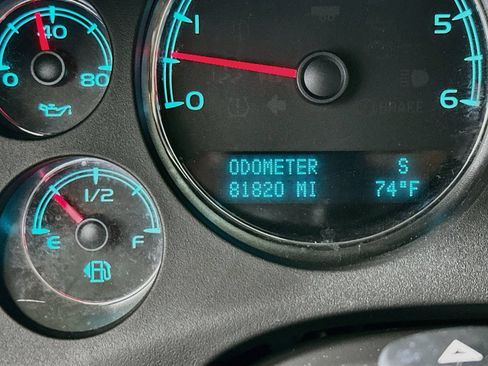 Used 2013 Chevrolet Tahoe LT w/ Luxury Package AWD/4WD image 13