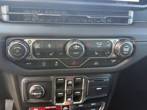 New 2026 Jeep Gladiator Rubicon image 22