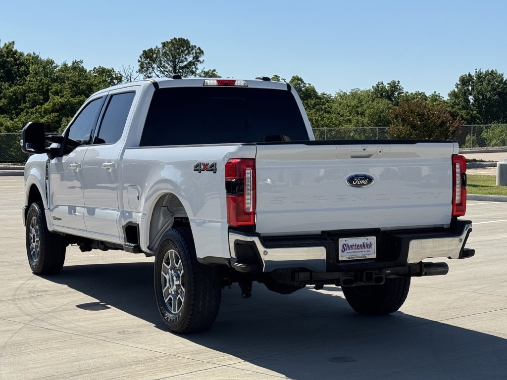 Used 2024 Ford F250 Lariat AWD/4WD image 4