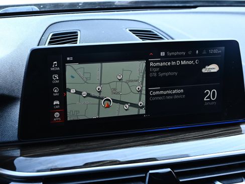 Used 2020 BMW 530i w/ Convenience Package image 18