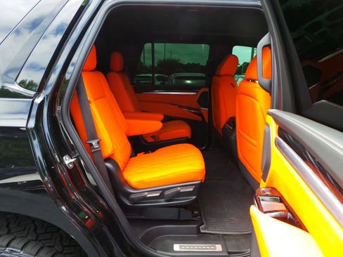 Used 2025 Cadillac Escalade Sport w/ Touring Package AWD/4WD image 44