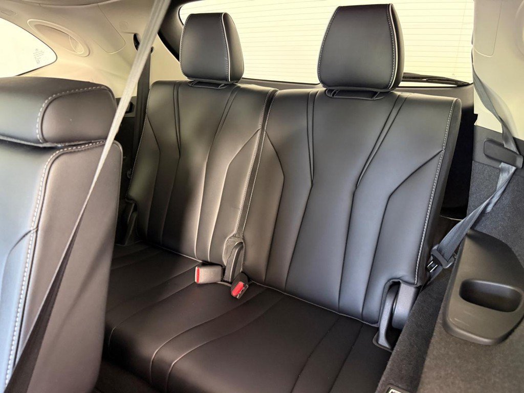 Used 2024 Acura MDX w/ Advance Package AWD/4WD image 20