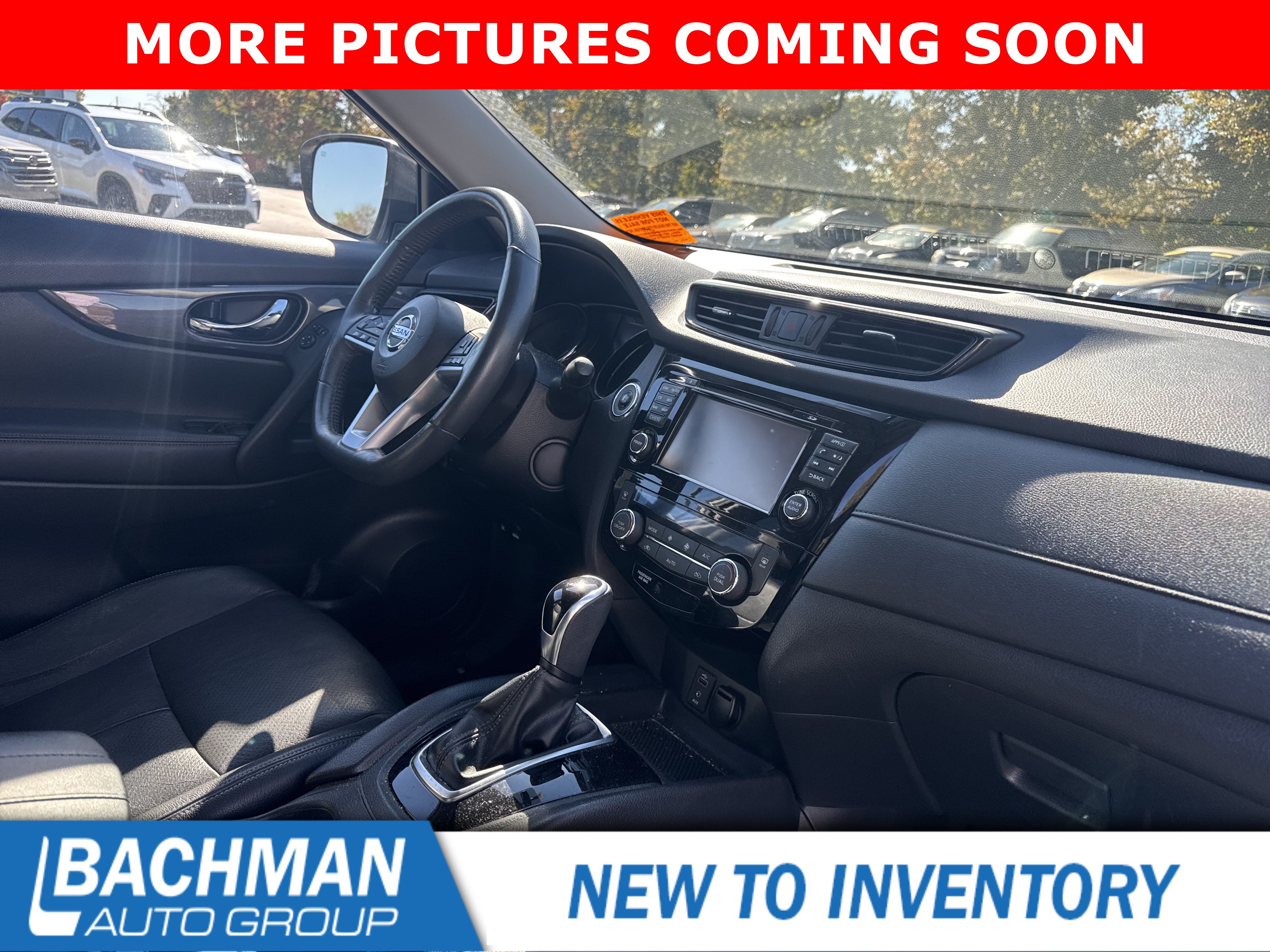 Used 2017 Nissan Rogue SV w/ SV Premium Package AWD/4WD image 6