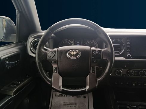 Used 2021 Toyota Tacoma TRD Off-Road w/ Technology Package image 13