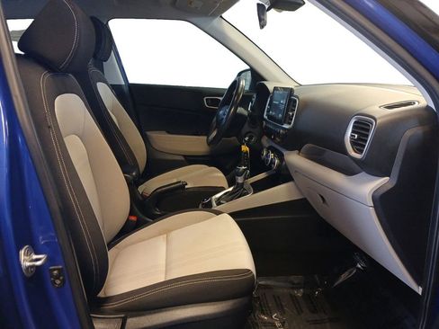 Used 2021 Hyundai Venue SEL FWD image 15
