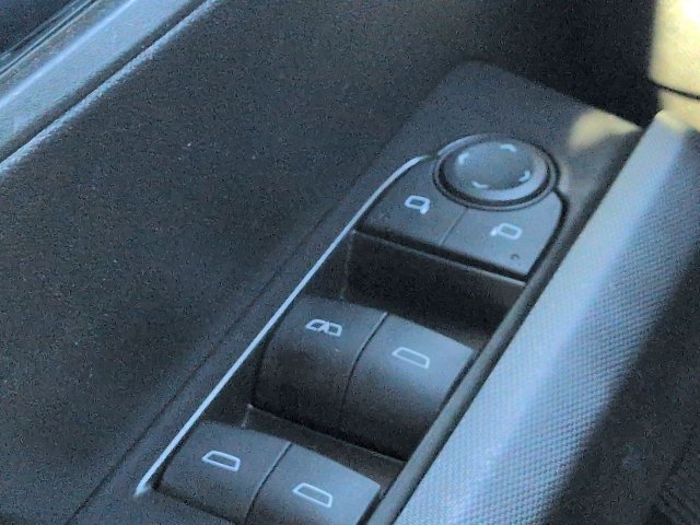 Used 2024 Chevrolet Colorado LT w/ LT Convenience Package II RWD image 22