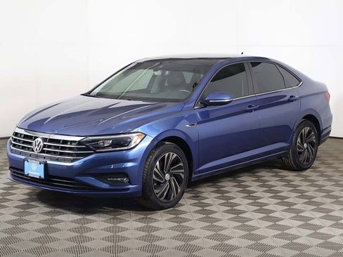 Used 2019 Volkswagen Jetta SEL Premium image 10