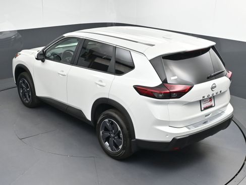 New 2026 Nissan Rogue SV image 36