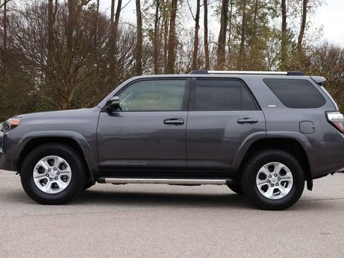 Used 2021 Toyota 4Runner SR5 Premium w/ Moonroof Package image 2