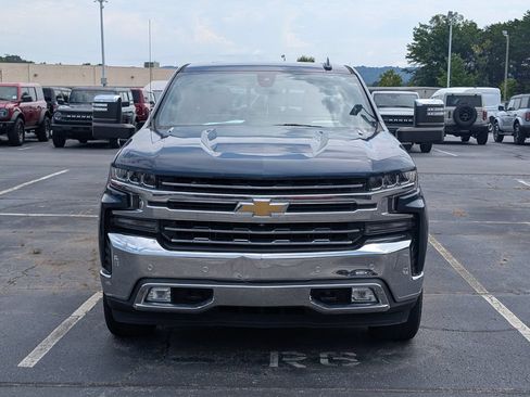Used 2022 Chevrolet Silverado 1500 LTZ w/ Technology Package AWD/4WD image 5