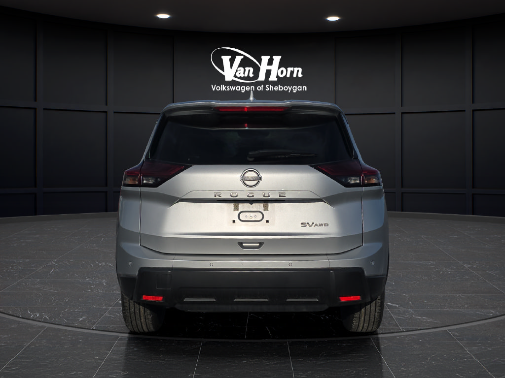 Used 2024 Nissan Rogue SV AWD/4WD image 6