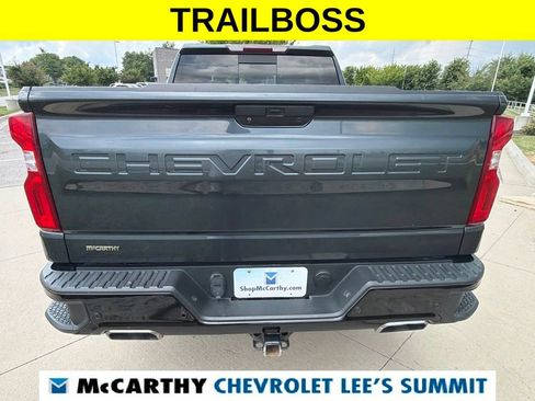 Used 2022 Chevrolet Silverado 1500 LT Trail Boss w/ Convenience Package II AWD/4WD image 12