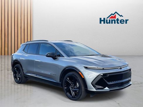 Used 2024 Chevrolet Equinox EV RS image 1